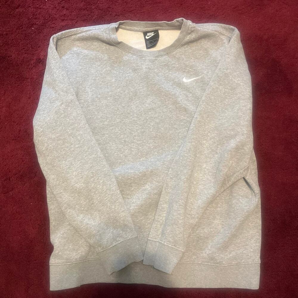 Gray nike crewneck sweatshirt athletic